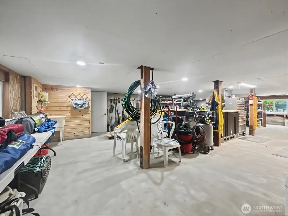 41 H S Beach Way Hat Island, WA 98206