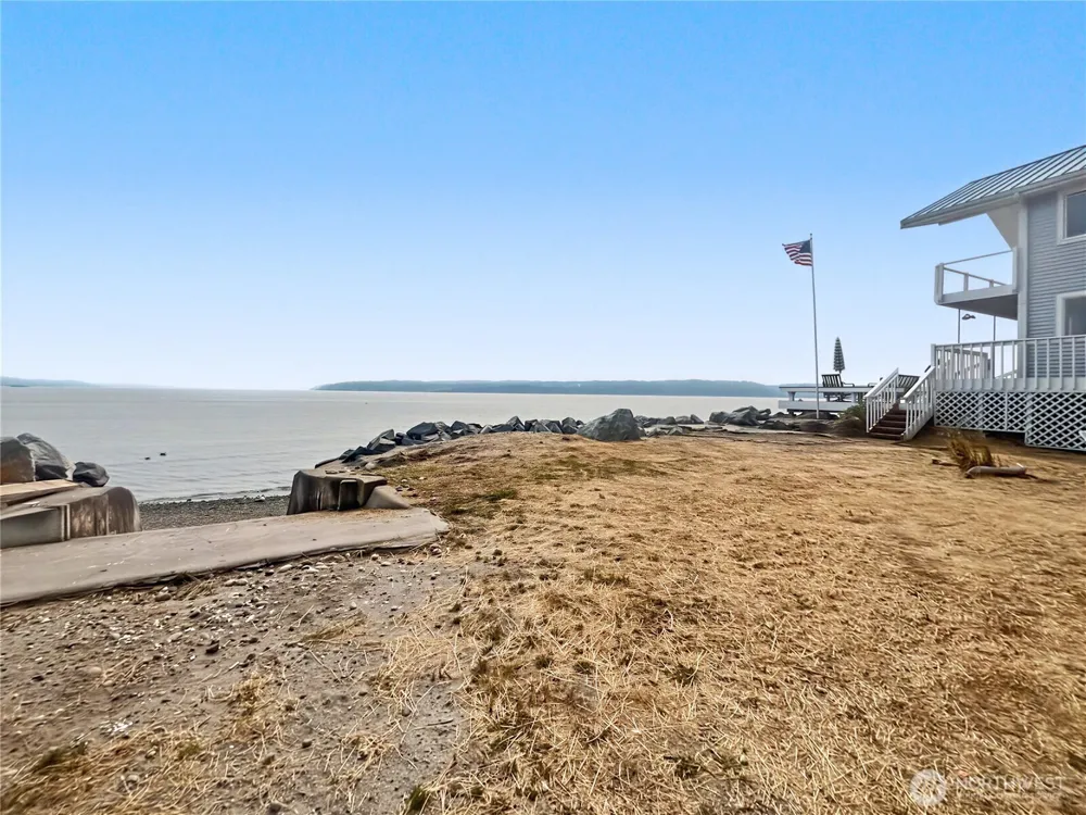 41 H S Beach Way Hat Island, WA 98206