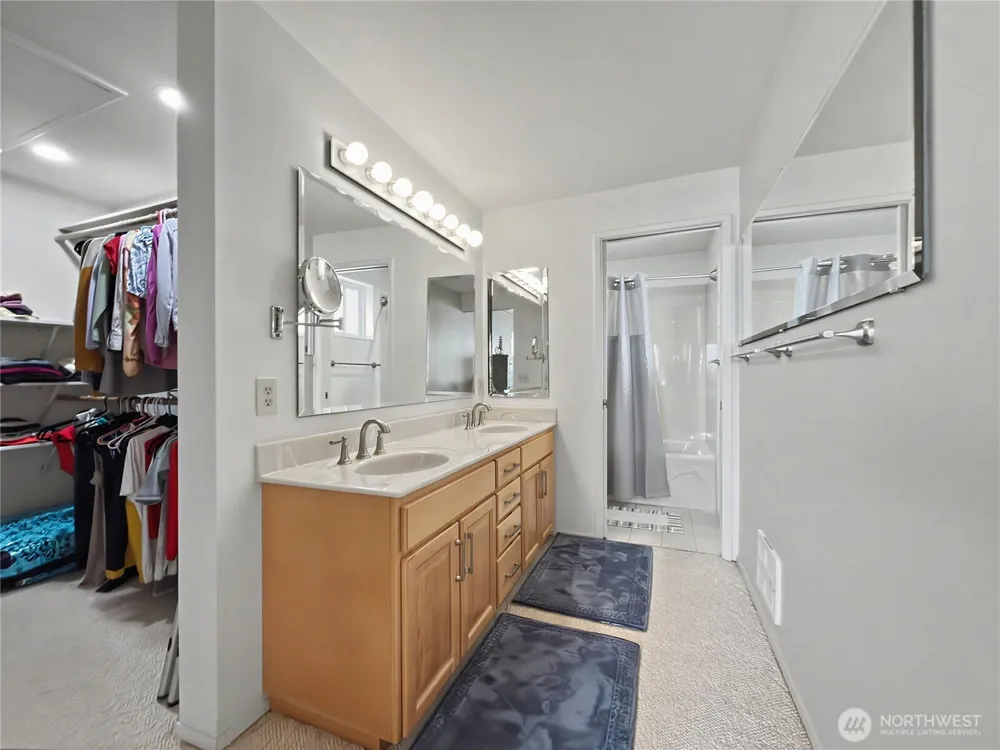 41 H S Beach Way Hat Island, WA 98206