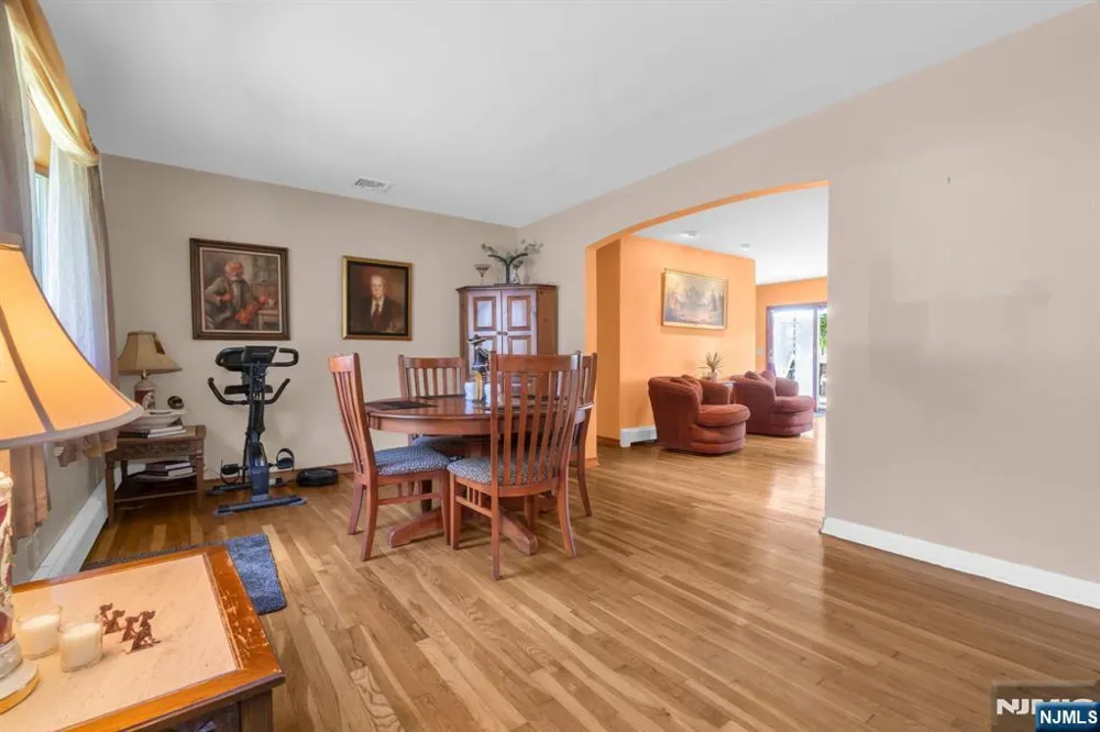 114 Lopez Road Cedar Grove, NJ 07009