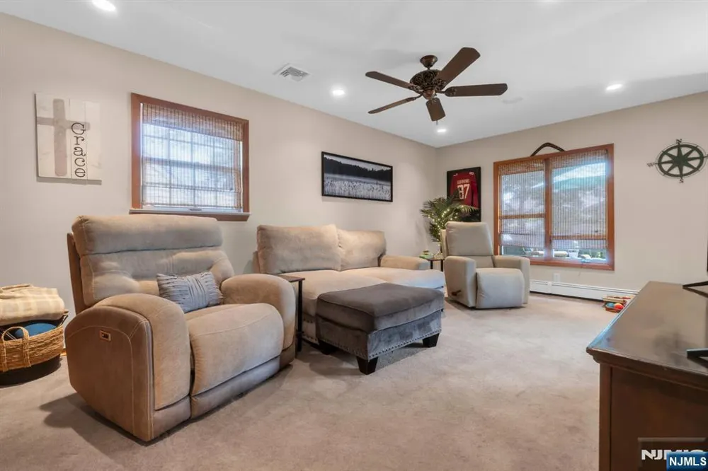 114 Lopez Road Cedar Grove, NJ 07009