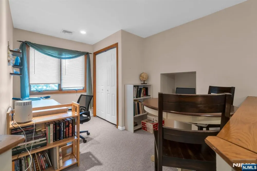 114 Lopez Road Cedar Grove, NJ 07009