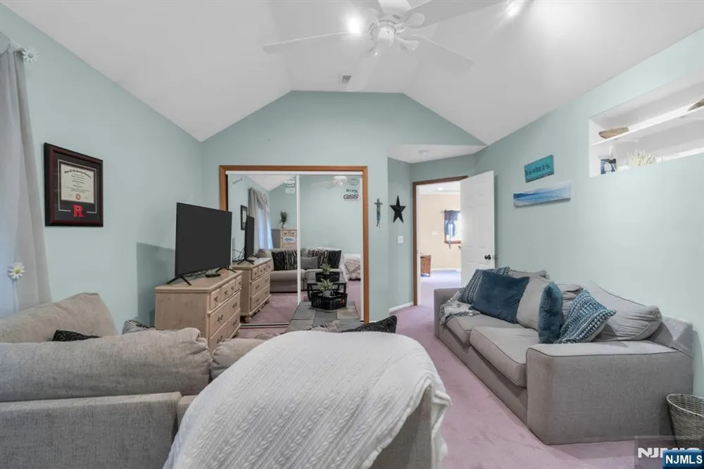 114 Lopez Road Cedar Grove, NJ 07009