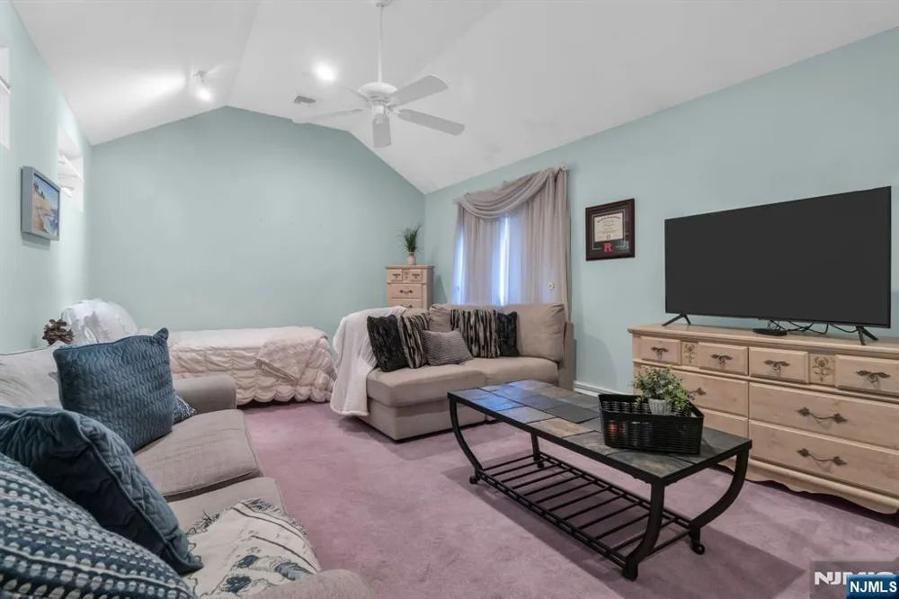 114 Lopez Road Cedar Grove, NJ 07009