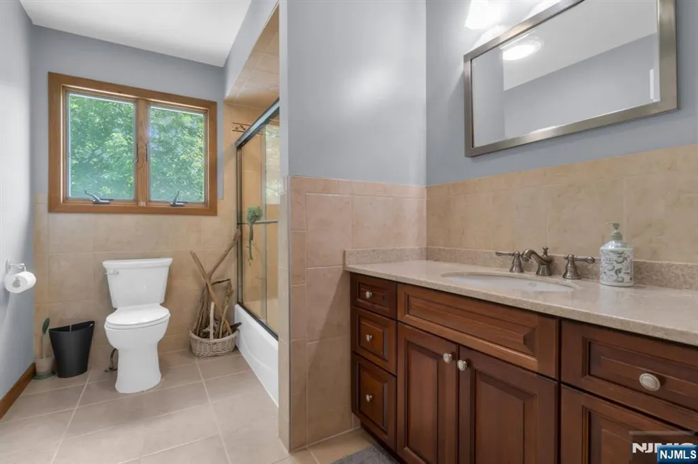 114 Lopez Road Cedar Grove, NJ 07009
