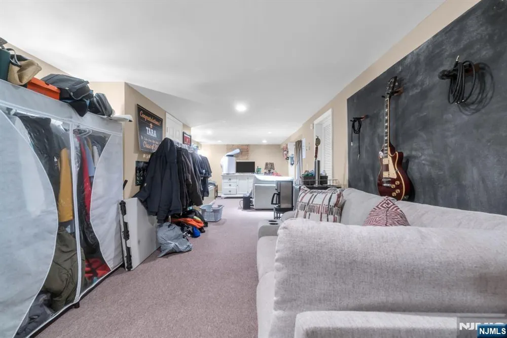 114 Lopez Road Cedar Grove, NJ 07009