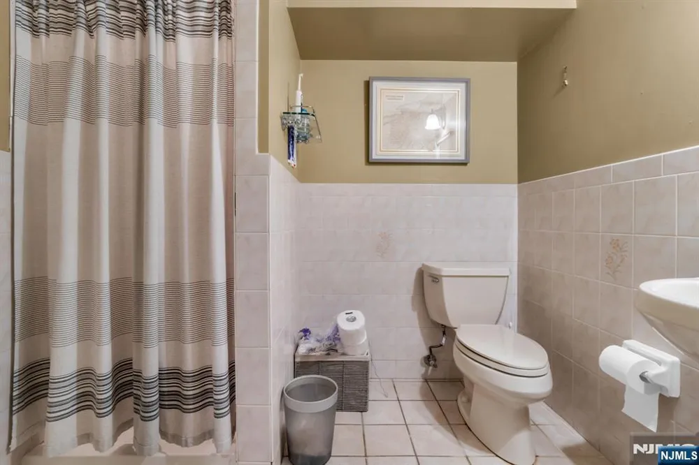 114 Lopez Road Cedar Grove, NJ 07009