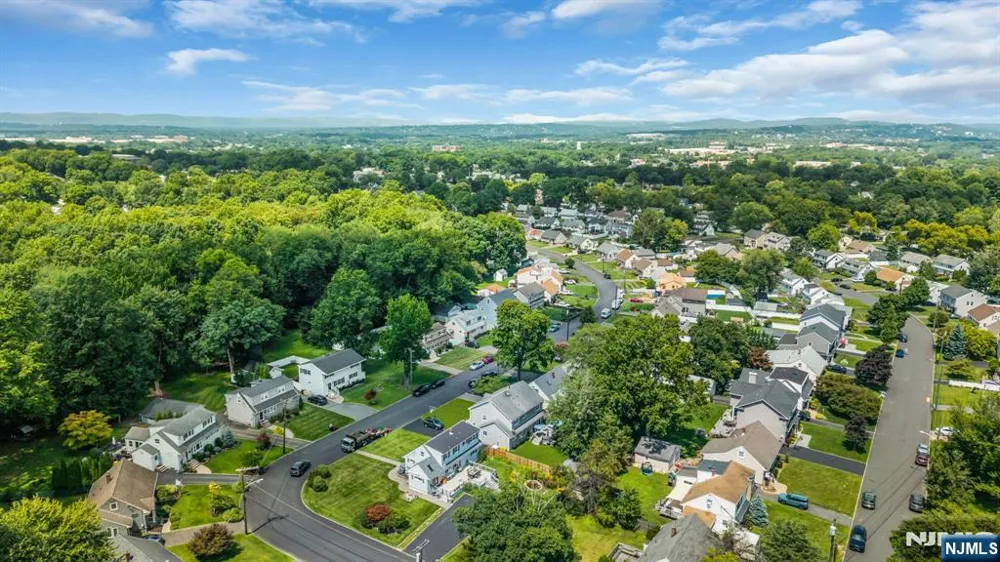 114 Lopez Road Cedar Grove, NJ 07009