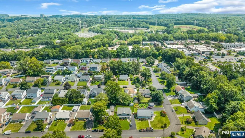 114 Lopez Road Cedar Grove, NJ 07009