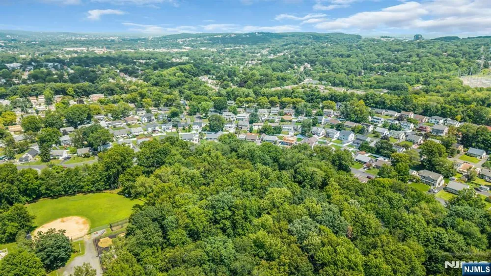 114 Lopez Road Cedar Grove, NJ 07009