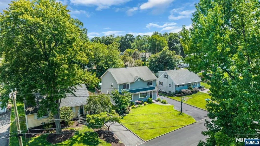 114 Lopez Road Cedar Grove, NJ 07009