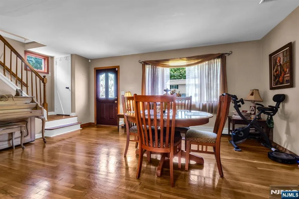 114 Lopez Road Cedar Grove, NJ 07009