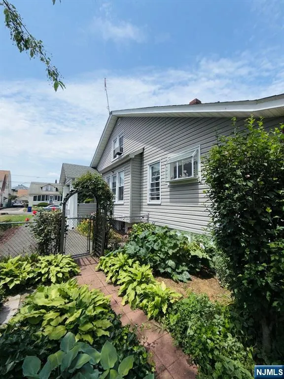 590-594 River Drive Passaic, NJ 07055