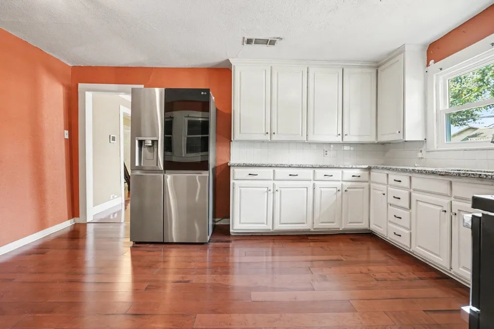 407 W 4th Street Kaufman, TX 75142