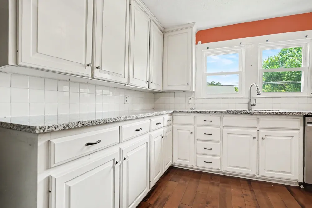 407 W 4th Street Kaufman, TX 75142
