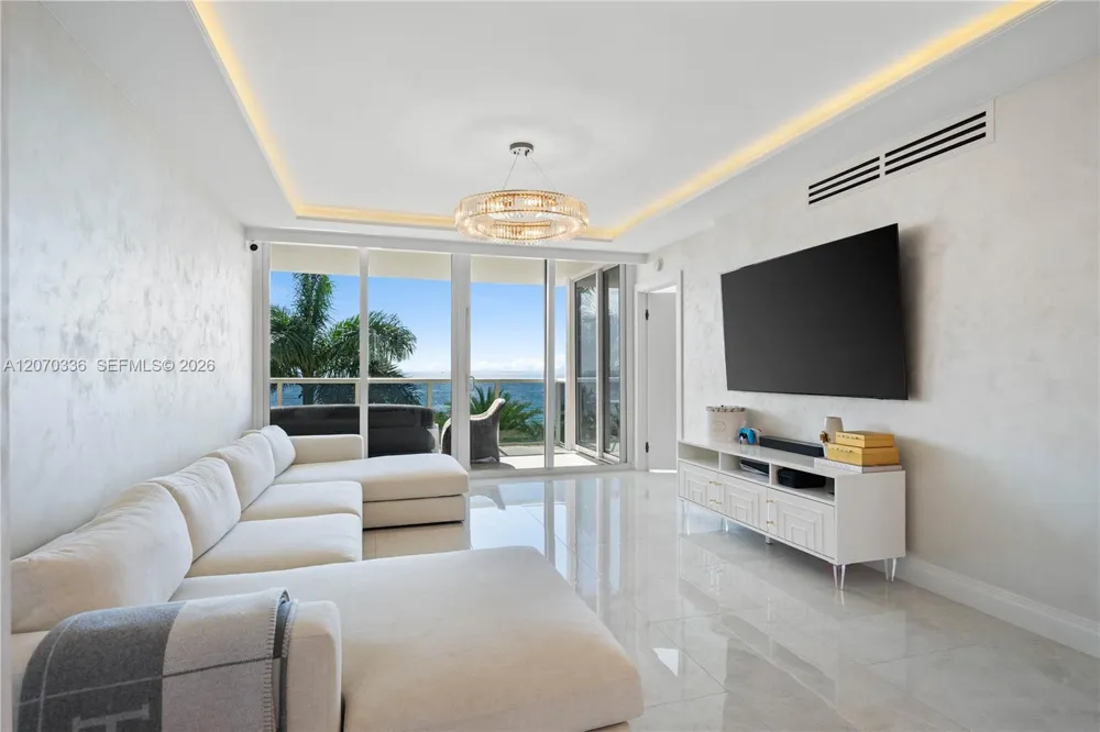 19111 Collins Ave #403 Sunny Isles Beach, FL 33160
