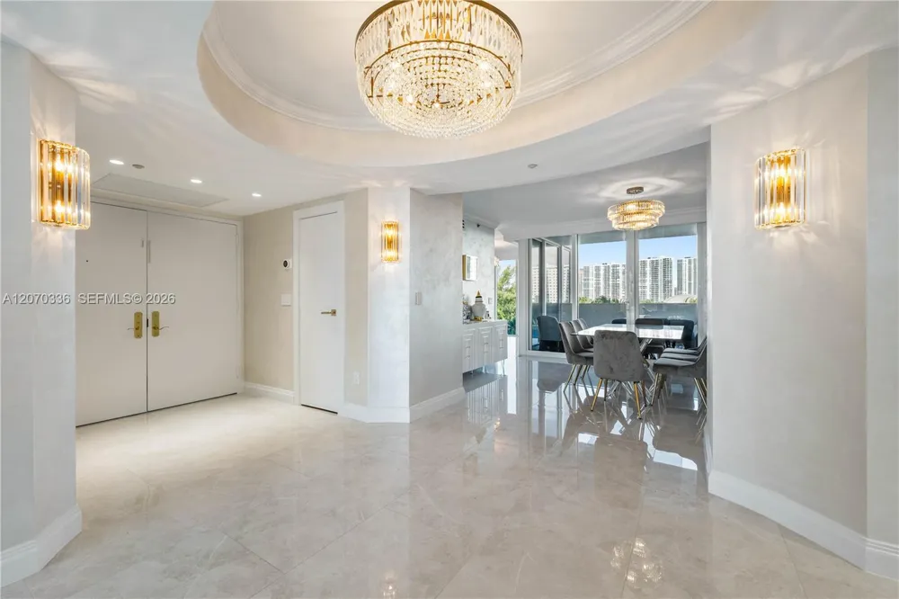 19111 Collins Ave #403 Sunny Isles Beach, FL 33160