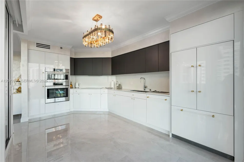 19111 Collins Ave #403 Sunny Isles Beach, FL 33160