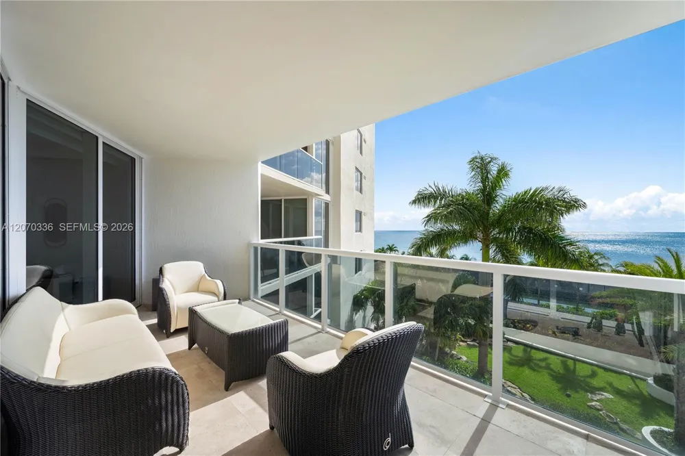 19111 Collins Ave #403 Sunny Isles Beach, FL 33160