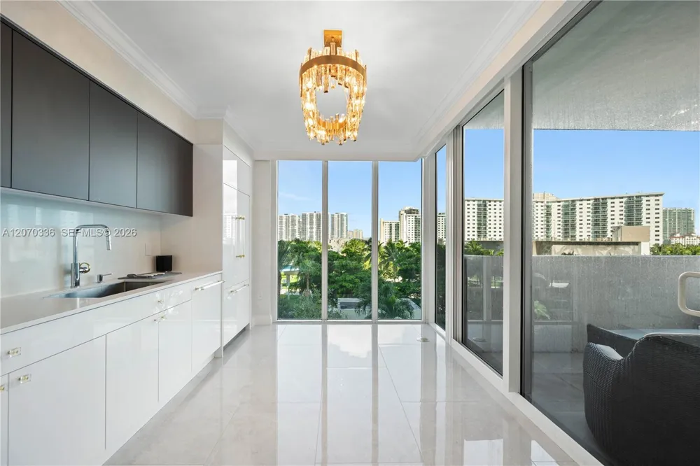 19111 Collins Ave #403 Sunny Isles Beach, FL 33160