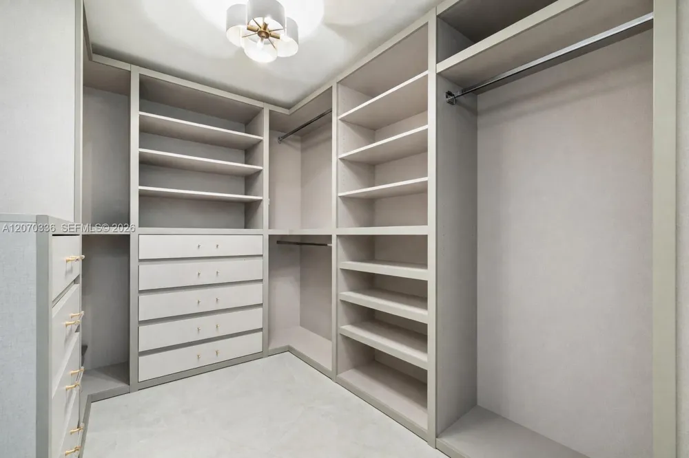 19111 Collins Ave #403 Sunny Isles Beach, FL 33160
