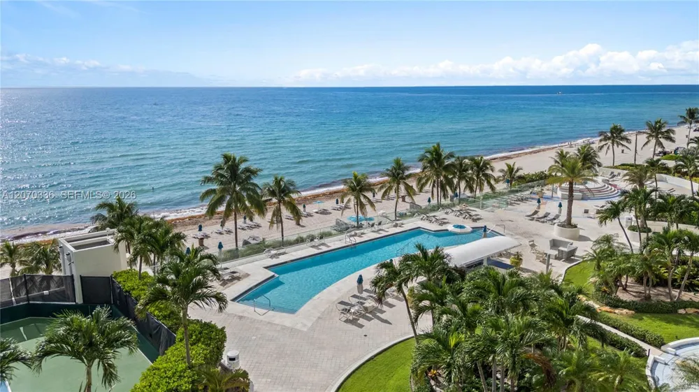 19111 Collins Ave #403 Sunny Isles Beach, FL 33160