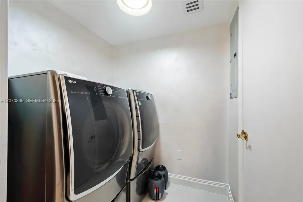 19111 Collins Ave #403 Sunny Isles Beach, FL 33160