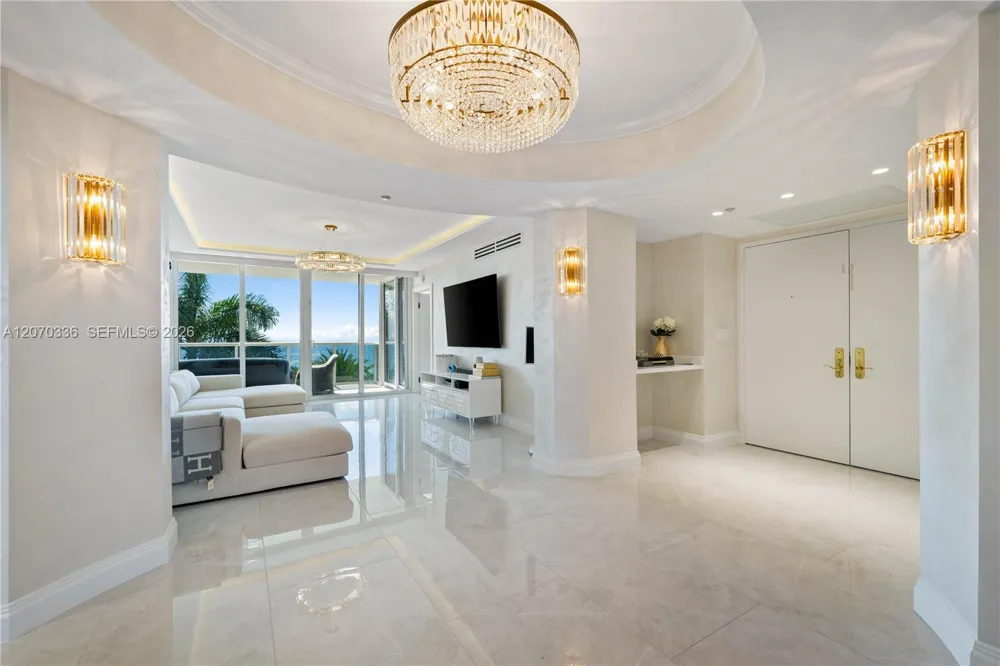 19111 Collins Ave #403 Sunny Isles Beach, FL 33160