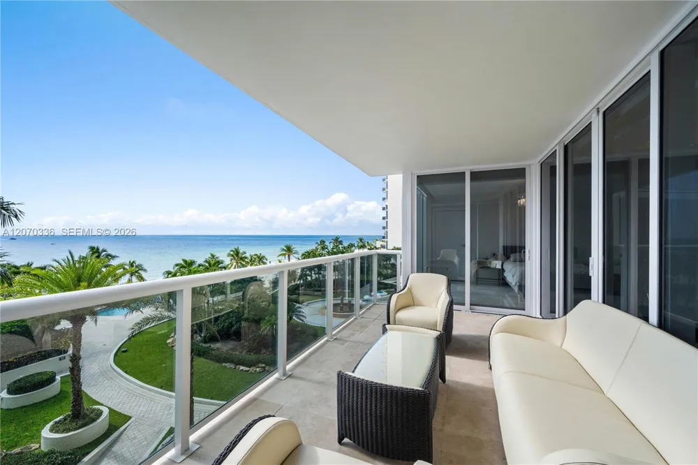 19111 Collins Ave #403 Sunny Isles Beach, FL 33160