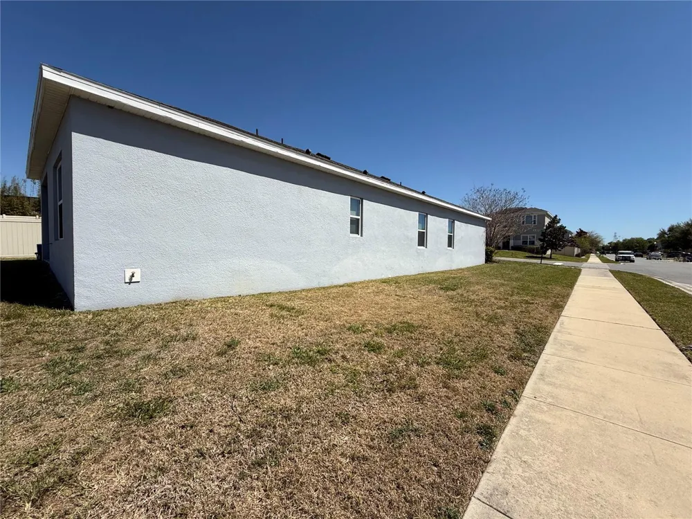 1501 FINCHBURG STREET Minneola, FL 34715