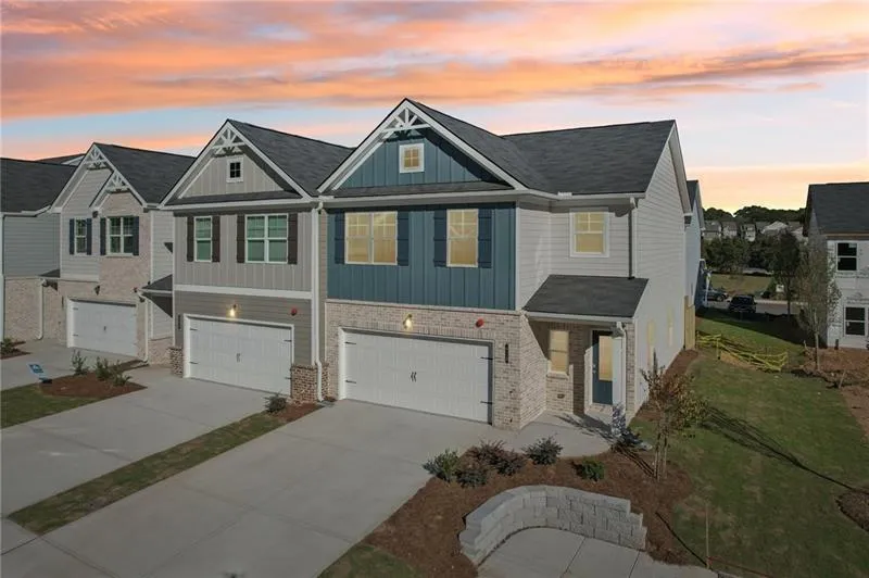 405 Lanier Circle Woodstock, GA 30189