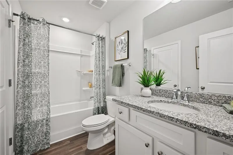 405 Lanier Circle Woodstock, GA 30189