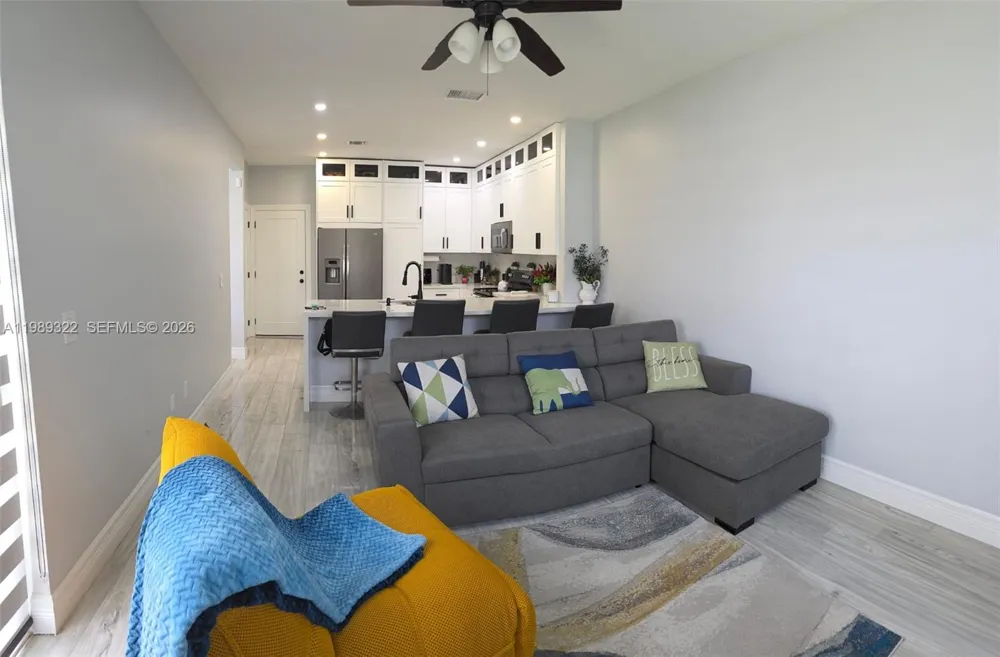 680 NW 159th Ave Pembroke Pines, FL 33028