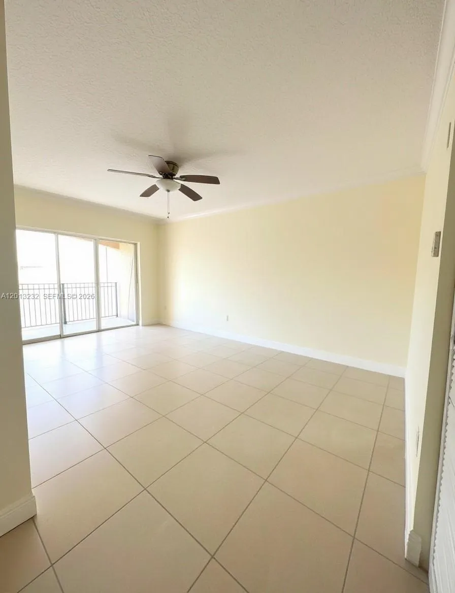 220 SW 116th Ave #15207 Pembroke Pines, FL 33025