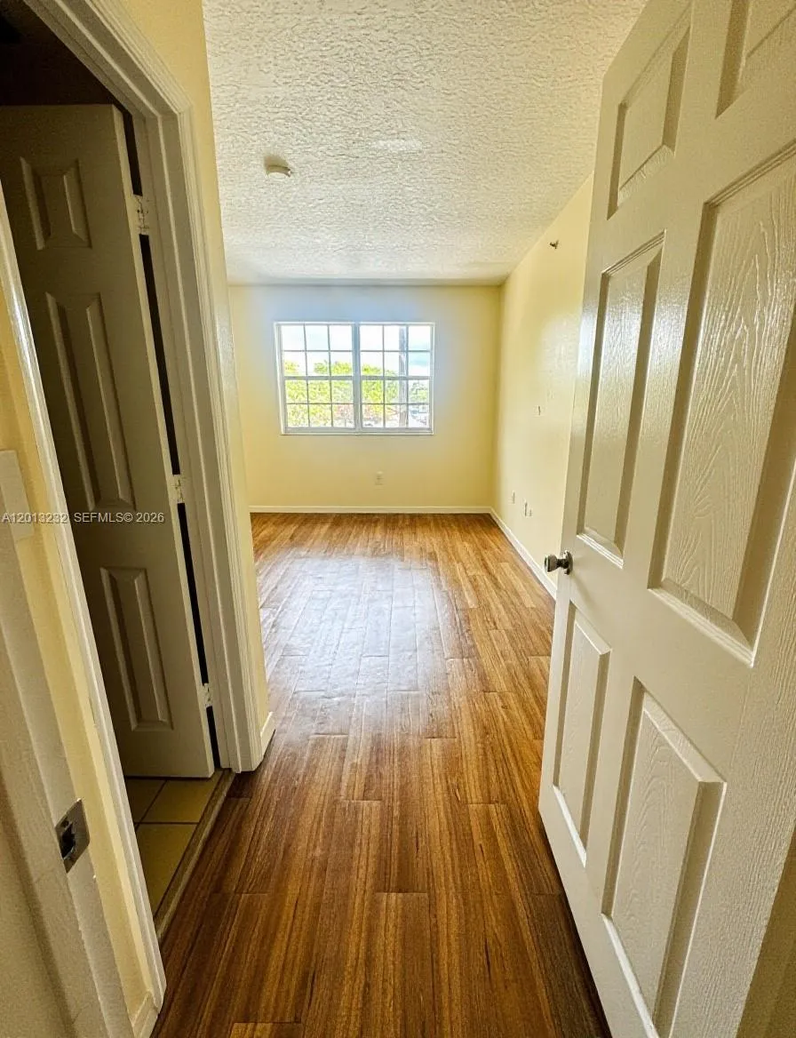 220 SW 116th Ave #15207 Pembroke Pines, FL 33025