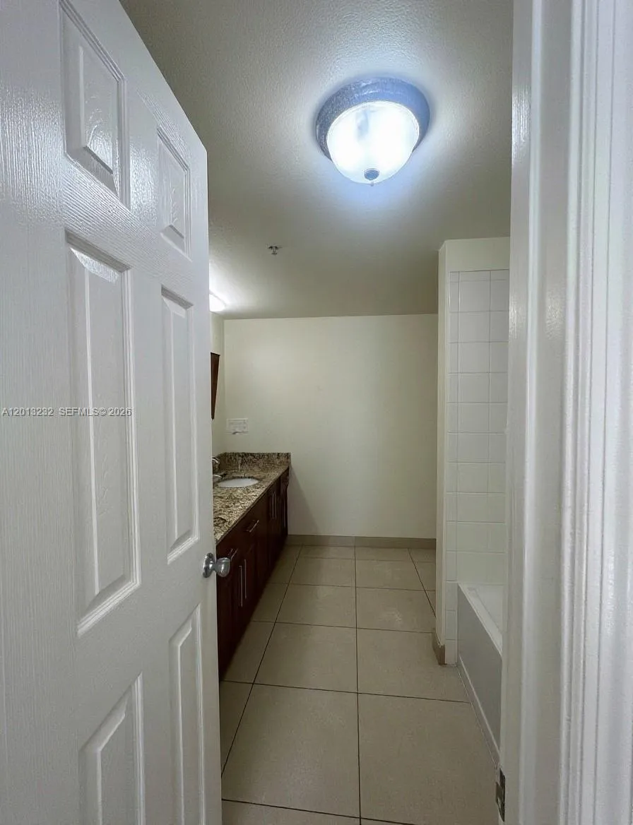 220 SW 116th Ave #15207 Pembroke Pines, FL 33025