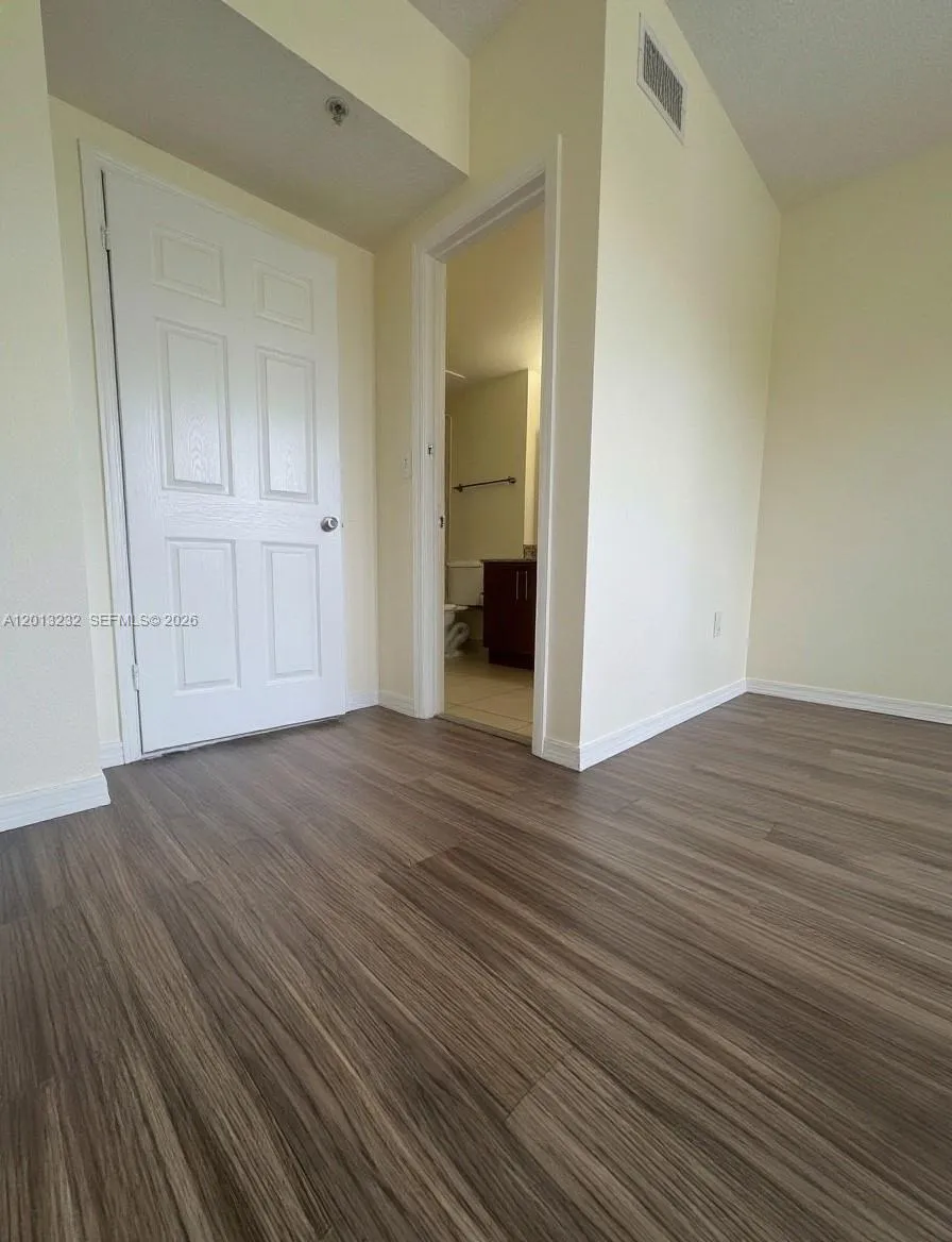 220 SW 116th Ave #15207 Pembroke Pines, FL 33025