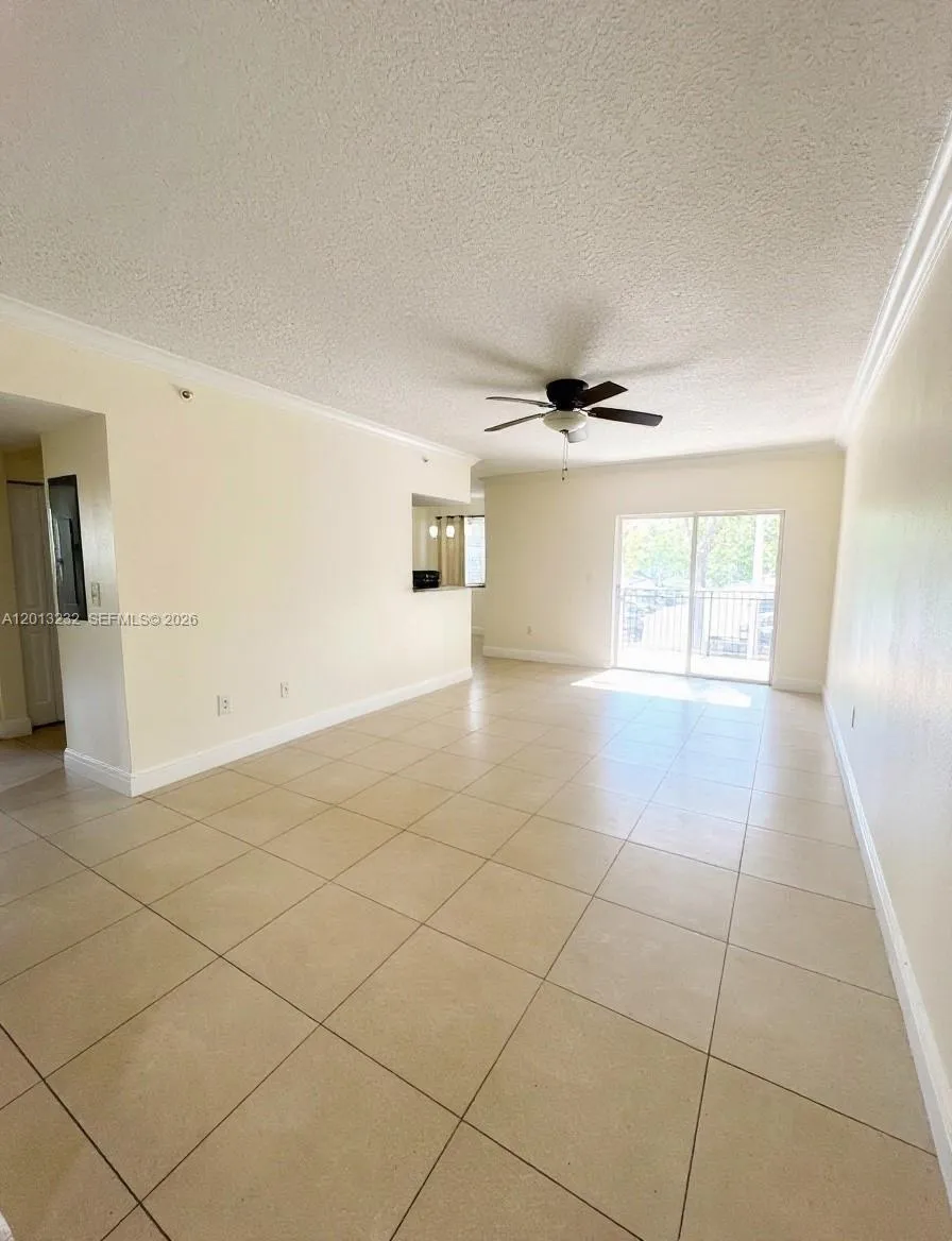 220 SW 116th Ave #15207 Pembroke Pines, FL 33025