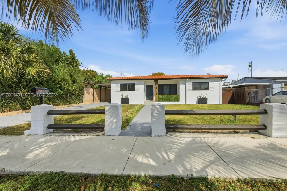 3021 SW 12th St Miami, FL 33135