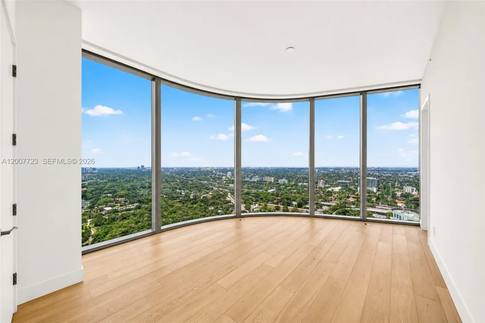 175 25 RD #3303 Miami, FL 33129