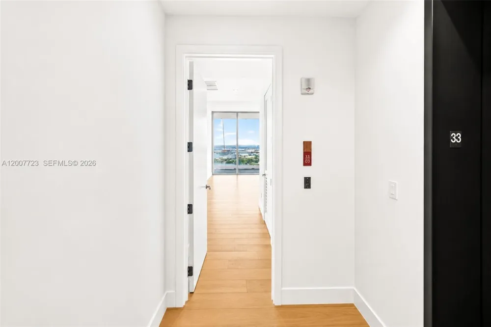 175 25 RD #3303 Miami, FL 33129