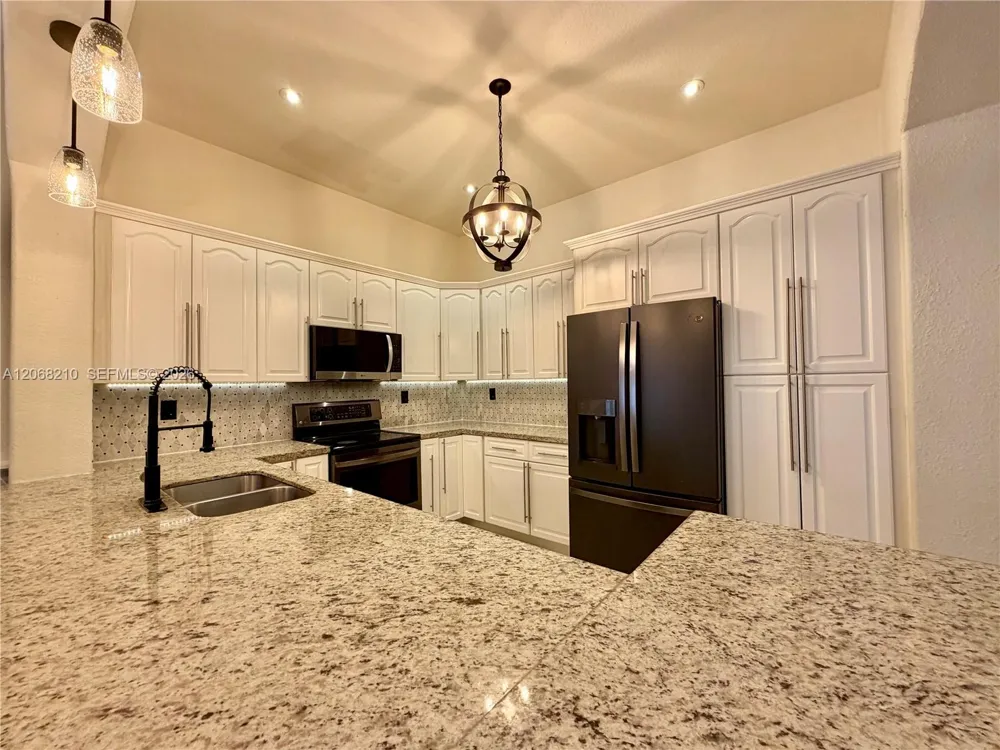 2802 SW 149th Pl Miami, FL 33185