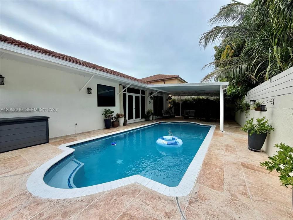 2802 SW 149th Pl Miami, FL 33185