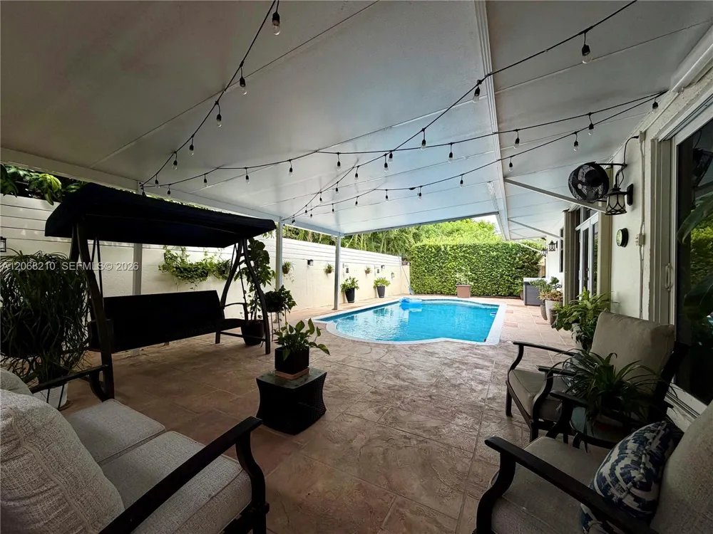 2802 SW 149th Pl Miami, FL 33185
