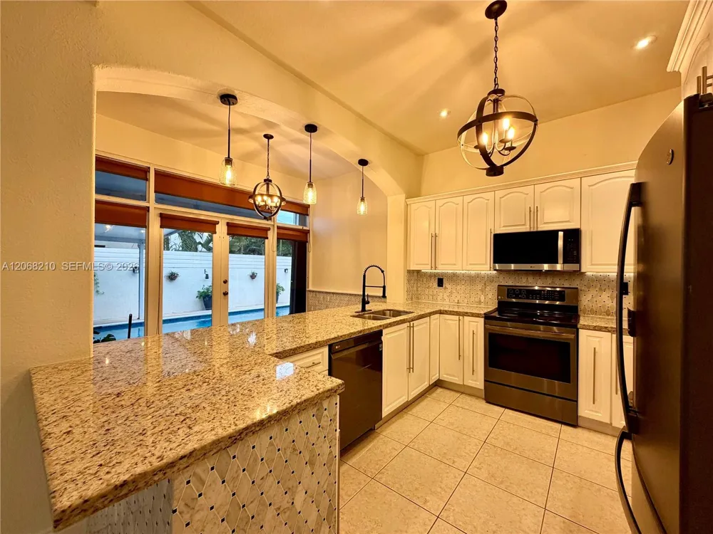 2802 SW 149th Pl Miami, FL 33185