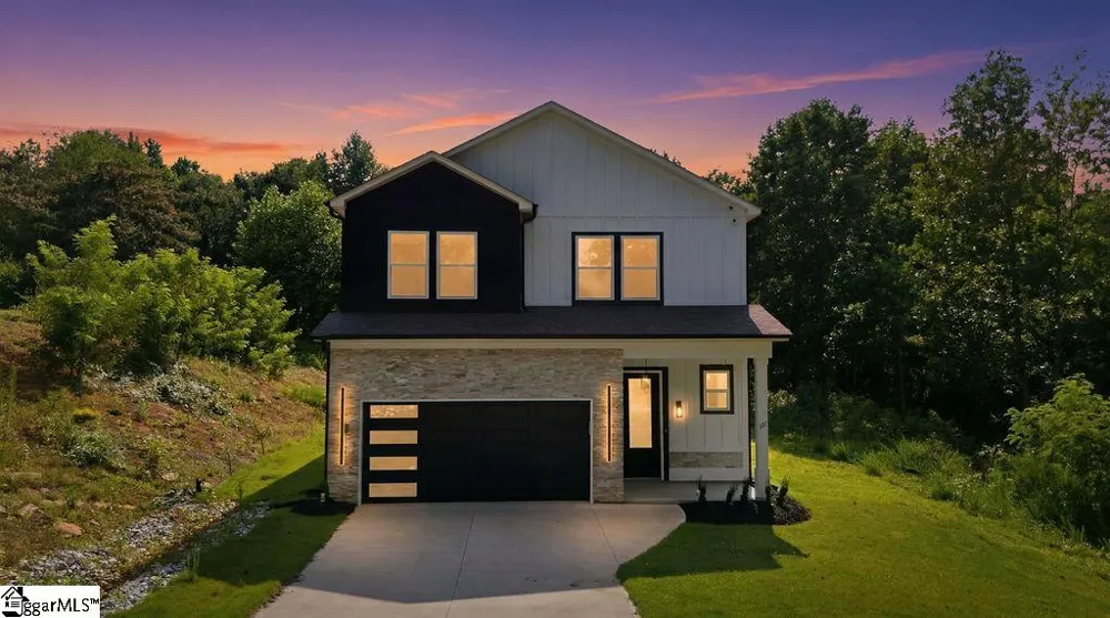 127 Moore Drive Easley, SC 29642