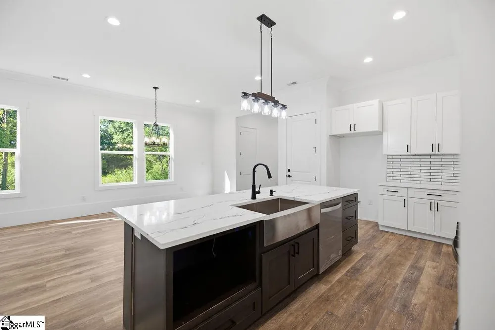 127 Moore Drive Easley, SC 29642