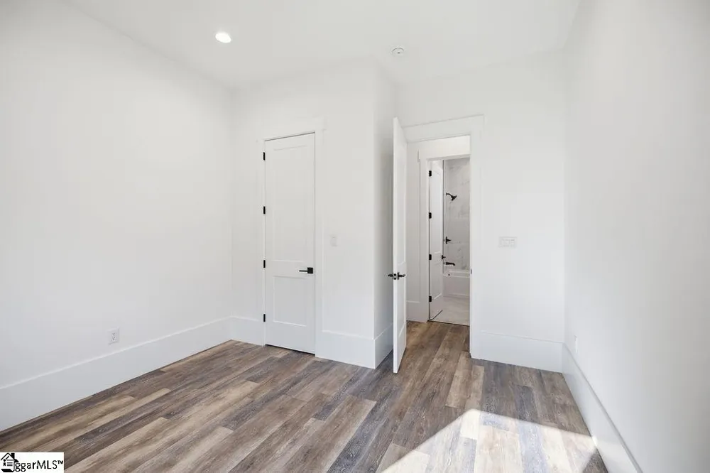 127 Moore Drive Easley, SC 29642