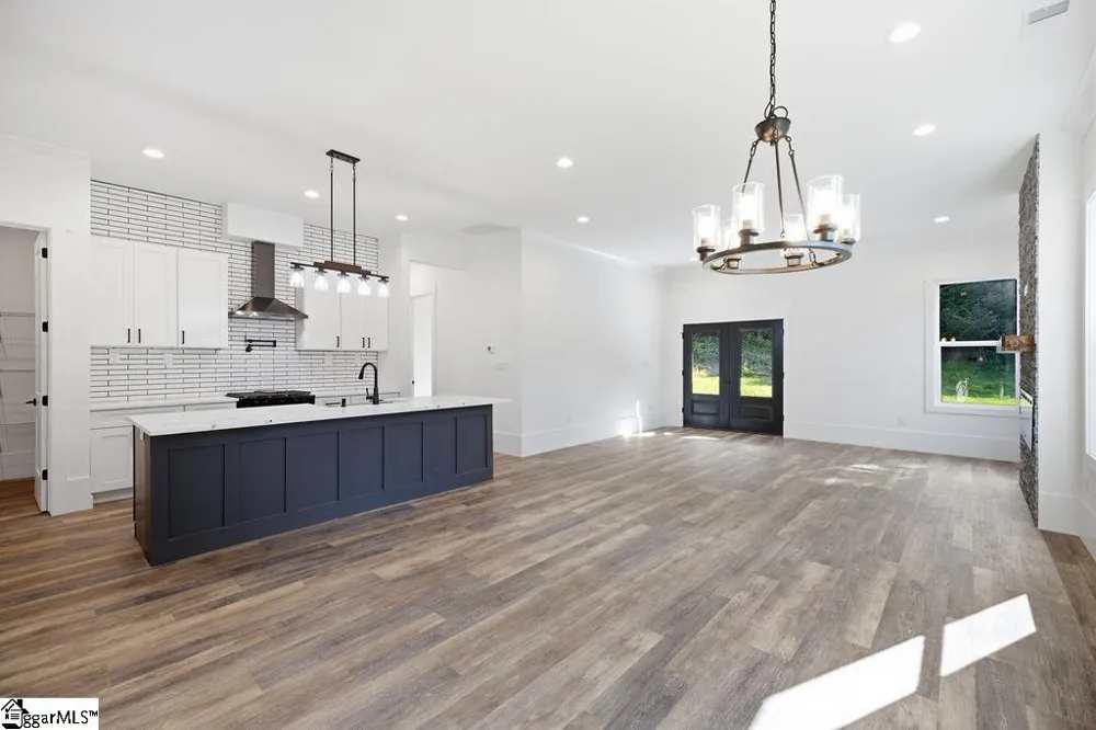 127 Moore Drive Easley, SC 29642