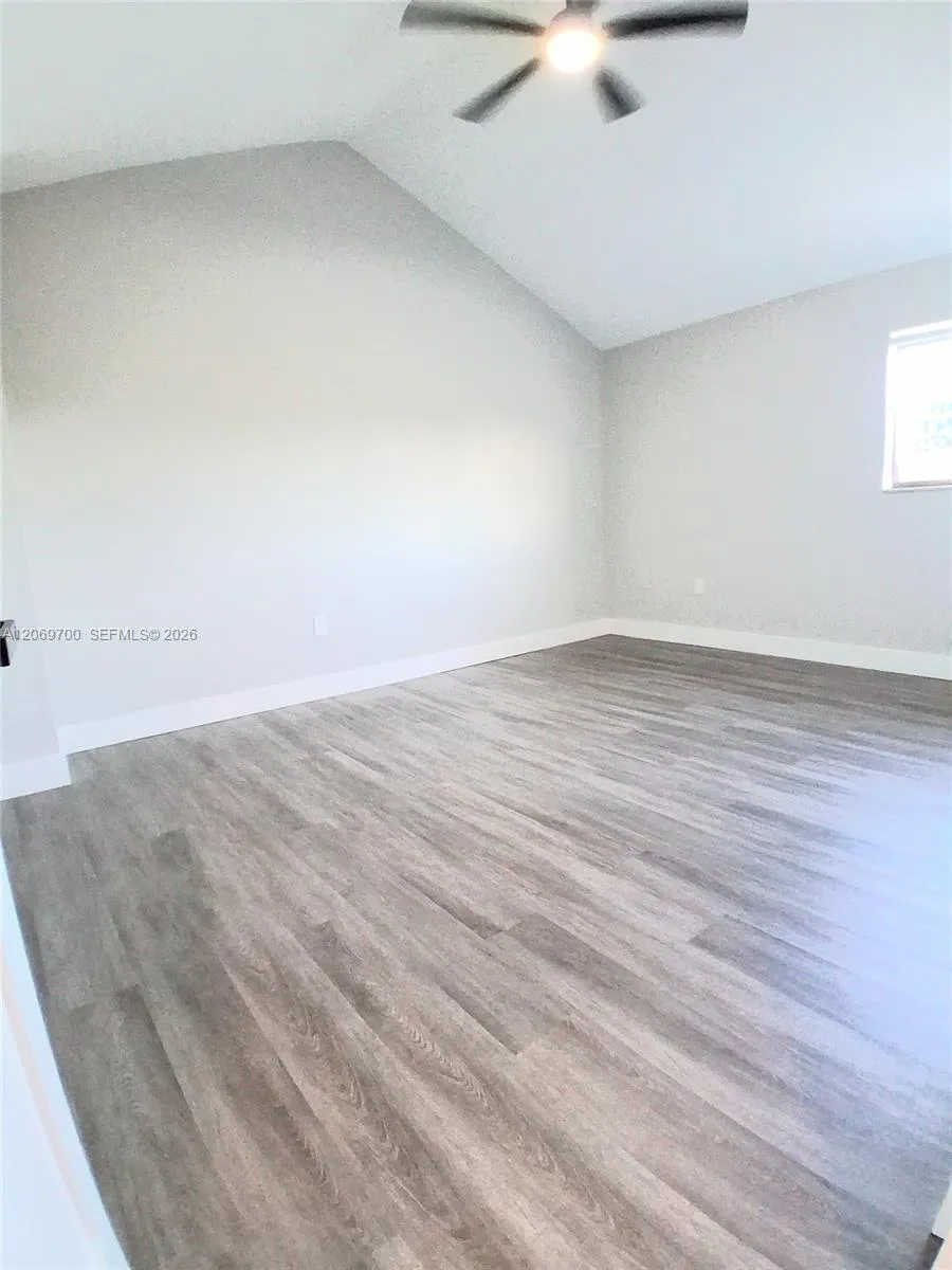 2770 W 60th Pl #201 Hialeah, FL 33016